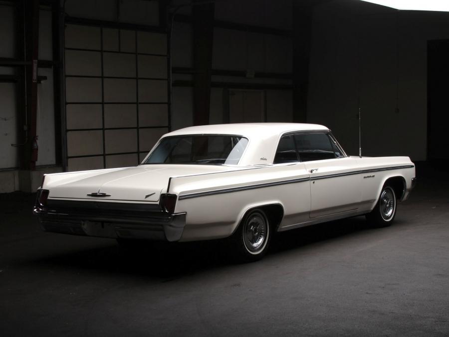  Oldsmobile Super 88 2-Door Holiday Hardtop 1963 года  (фото 9 из 9)